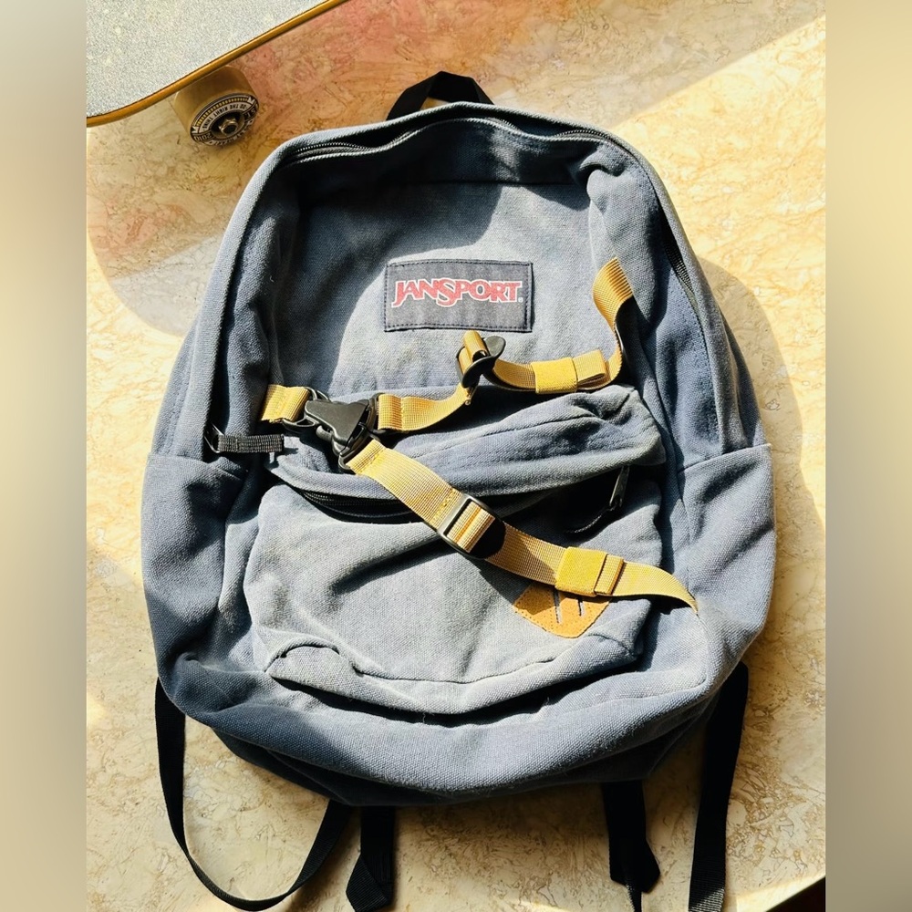 Jansport Spider-Man Peter Parker Oscorp Intern Backpack Movie Prop Bag